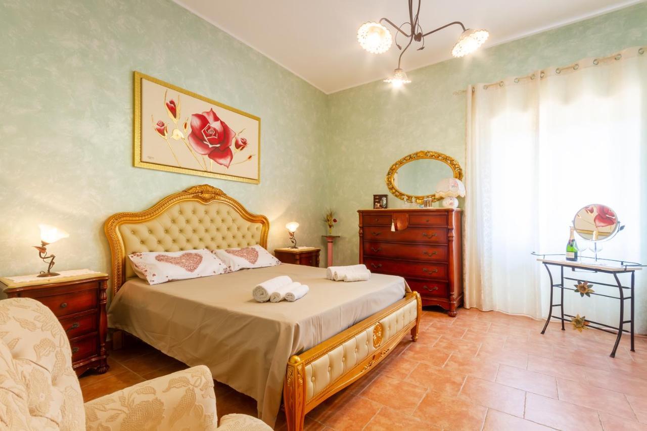 Air-Conditioned Villa In Porto Cesareo With Parking And Bicycles Eksteriør billede